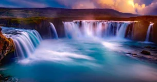 A veces un grito es mejor que una tesis. - Ralph Waldo Emerson