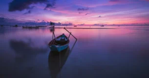 Tan alta idea tenemos del alma del hombre que no podemos sufrir un menosprecio de ella; toda la felicidad de los hombres consiste en esta estima. - Blaise Pascal