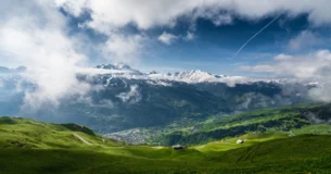 La cultura no consiste sólo en dictar las reglas, sino también en mejorar las costumbres. - Johann Gottfried von Herder